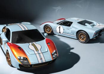CAV GT40 MkII dość wiernie odwzorowuje linie Forda GT40