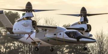 Cywilny pionowzlot w konfiguracji tiltrotor w powietrzu