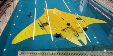 Głębinowy Robot Szybuje Jak Manta