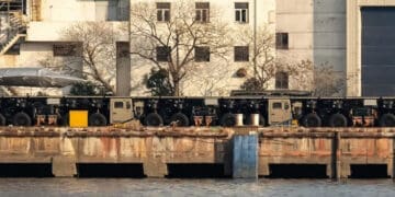 Mobilna katapulta elektromagnetyczna na lądzie