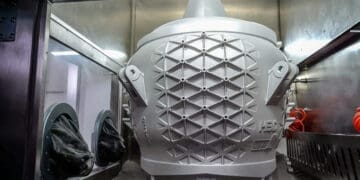 Silnik rakietowy aerospike w komorze roboczej drukarki LPBF