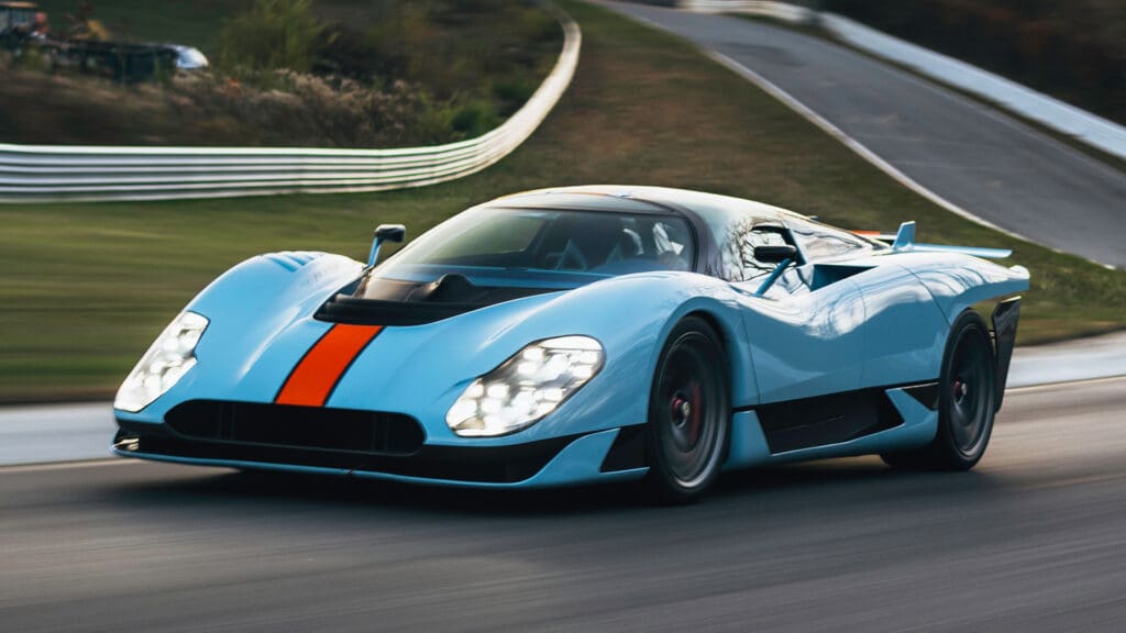 Klasyczne linie nadwozia JC9 przywodzą na myśl Porsche 917