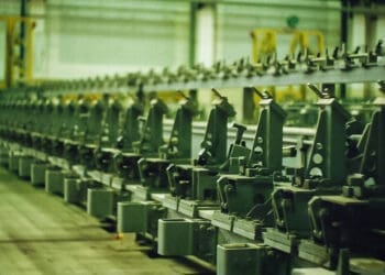 Pozycjoner spawalniczy do spawania szkieletu dachu