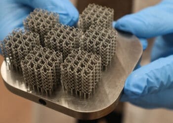 Próbki struktury lattice, wydrukowane metodą LPBF z nitinolu