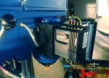 Modyfikacja Wiertarki Kolumnowej falownik