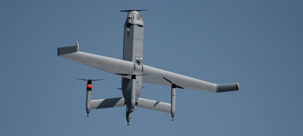 Testy bezzałogowca w konfiguracji tail-sitter