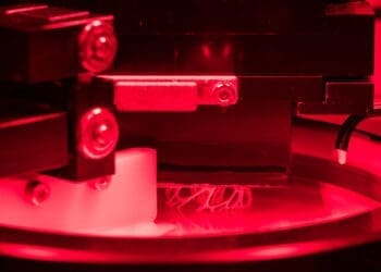 W ramach projektu CeraMMAM inżynierowie z KIT opracowali technologię wielomateriałowego druku 3D wyrobów ceramicznych i metaloceramicznych.