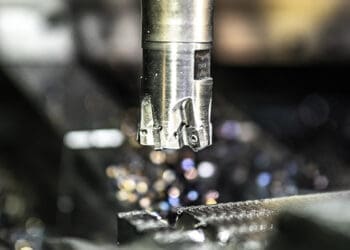 Wybrane aspekty produktywnego skrawania na wieloosiowych obrabiarkach CNC