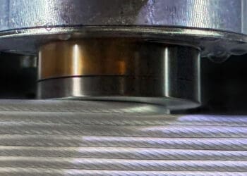 Wytwarzanie przyrostowe w stanie stałym z wykorzystaniem zgrzewania tarciowego z przemieszaniem