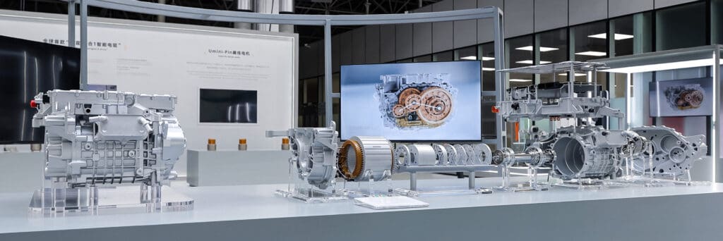Rozłożony na części system napędu elektrycznego Geely Thunder