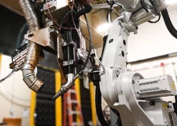 Zrobotyzowana platforma do wytwarzania przyrostowego metodą DED