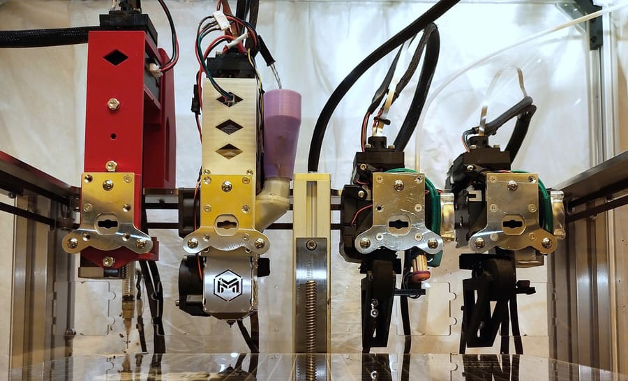 Wymienne głowice ekstruzyjne na potrzeby wielomateriałowego druku 3D