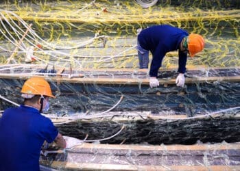 Wytwarzanie struktur kompozytowych metodą infuzji; kontrola w czasie rzeczywistym