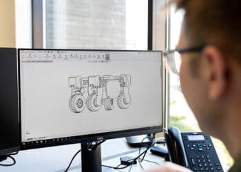 Konstruktor Brzmi Dumnie