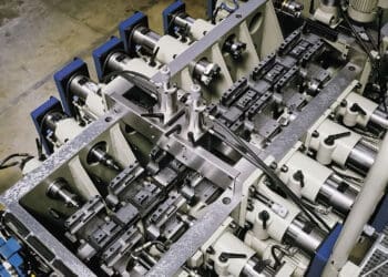 Obrabiarka Zespołowa Ze Stołem Podziałowym Wzdłużnym