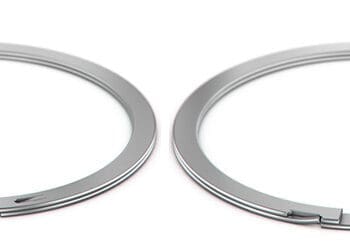 Samoblokujące pierścienie ustalające