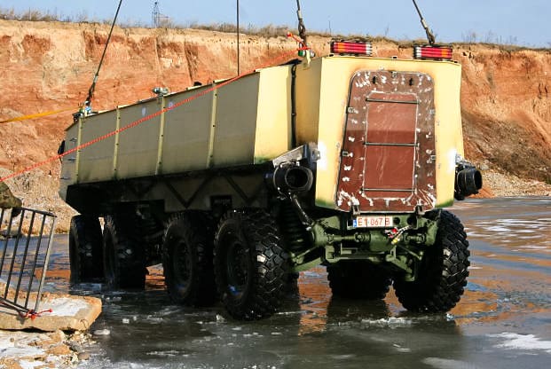 transporter opancerzony Hipopotam